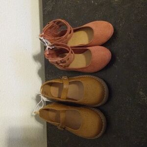 2. Bnwt OLD NAVY shoes sz 7